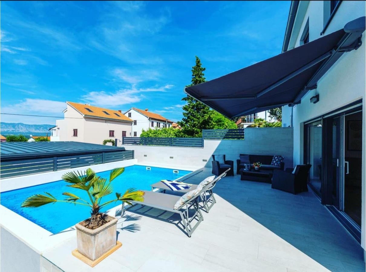 Villa Mondo Adria Njivice Exterior photo
