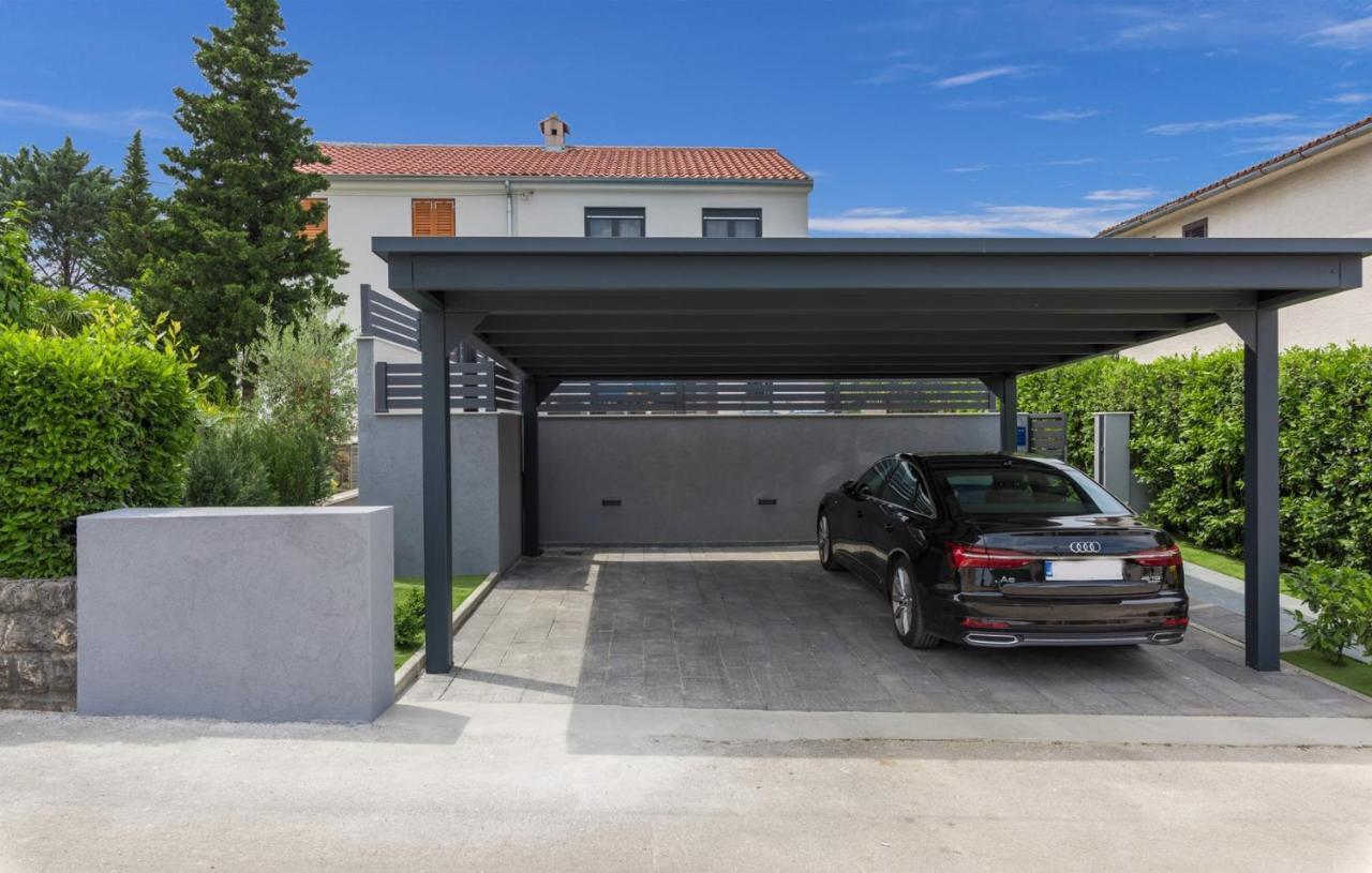 Villa Mondo Adria Njivice Exterior photo